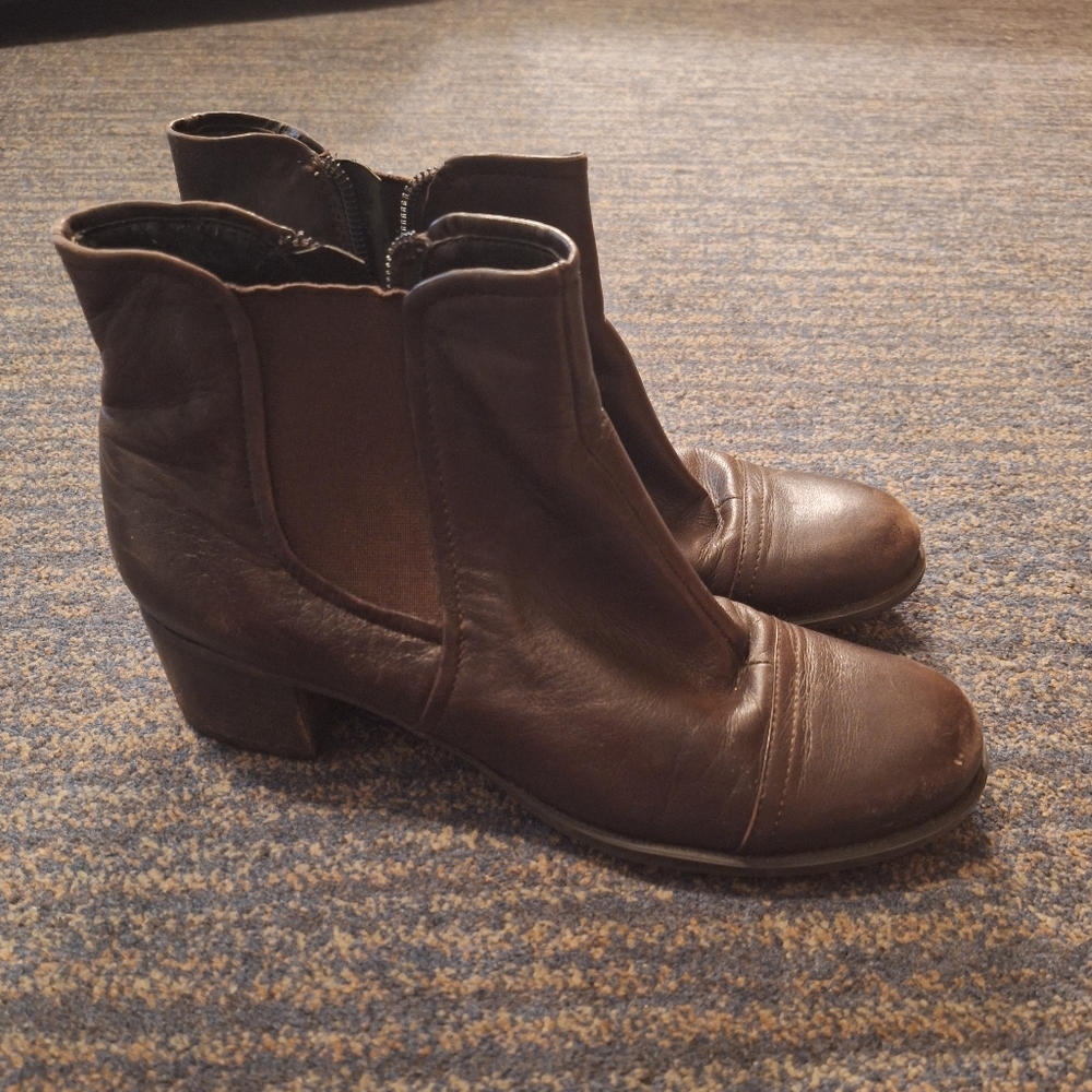 Naturalizer Dark Brown Ankle Booties
